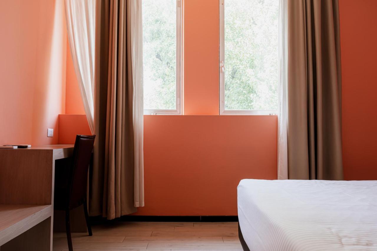 Queen Hotel Sesto San Giovanni Exterior foto