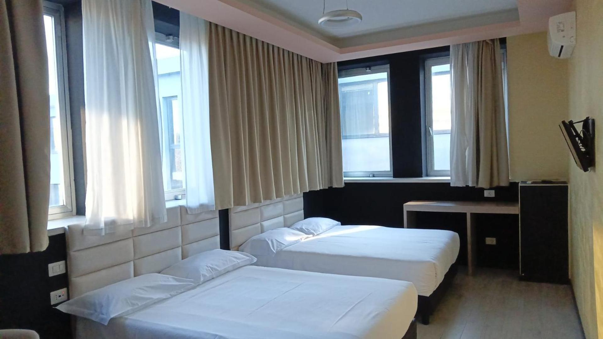 Queen Hotel Sesto San Giovanni Exterior foto